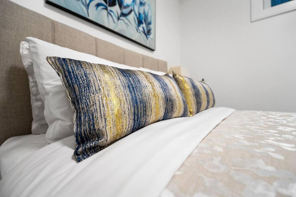 Brand New 2 Bedroom Point Grey Getaway فانكوفر المظهر الخارجي الصورة