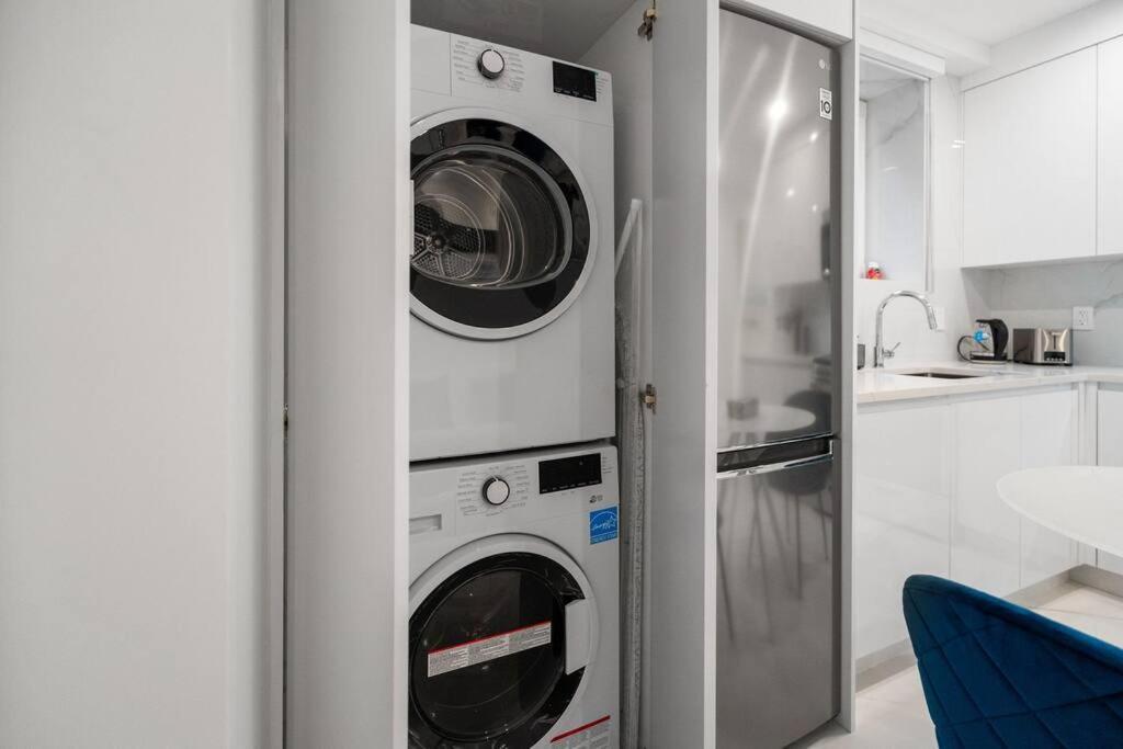 Brand New 2 Bedroom Point Grey Getaway فانكوفر المظهر الخارجي الصورة